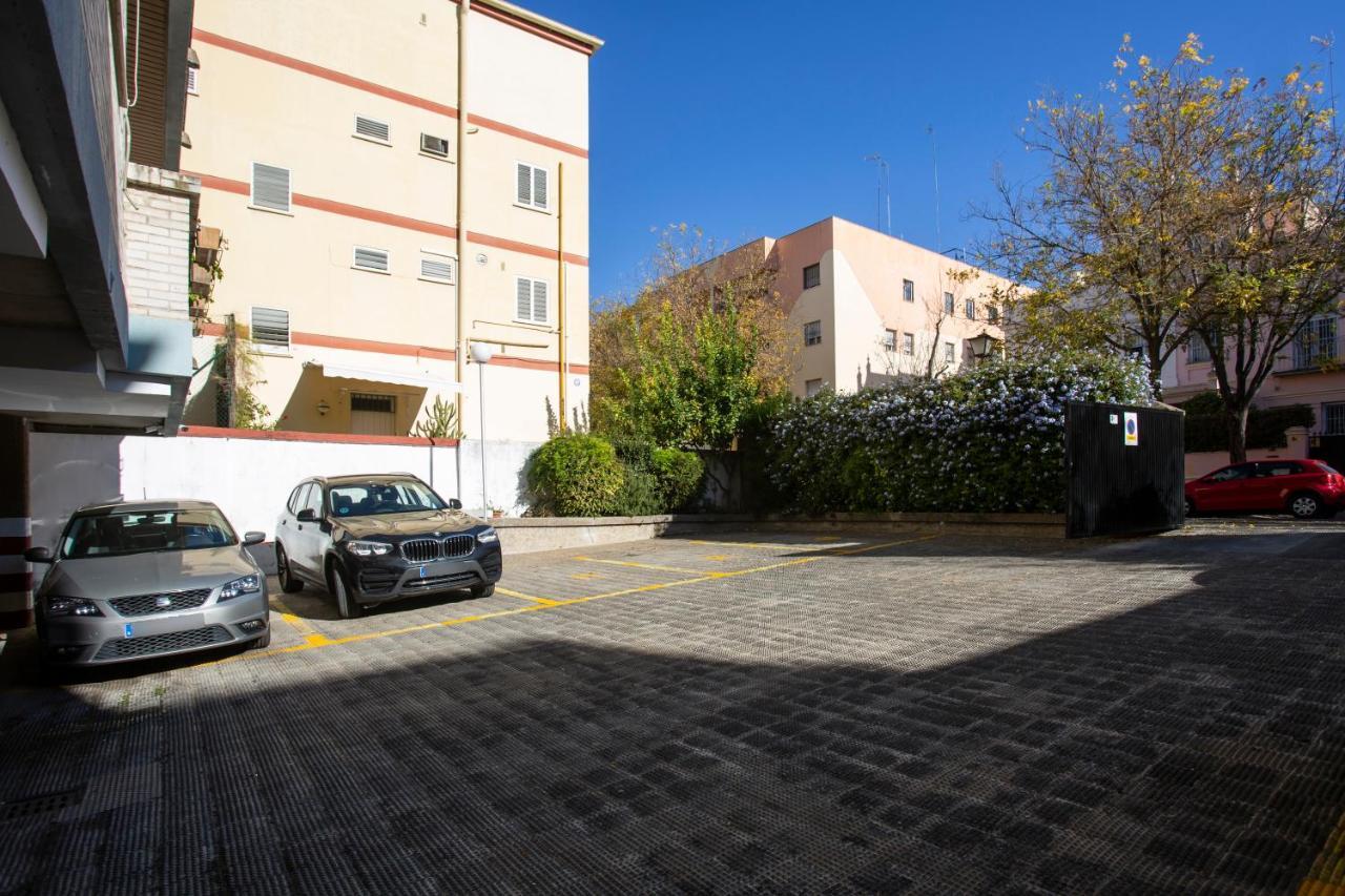 Borbolla Sevilla Urban - Parking Εξωτερικό φωτογραφία