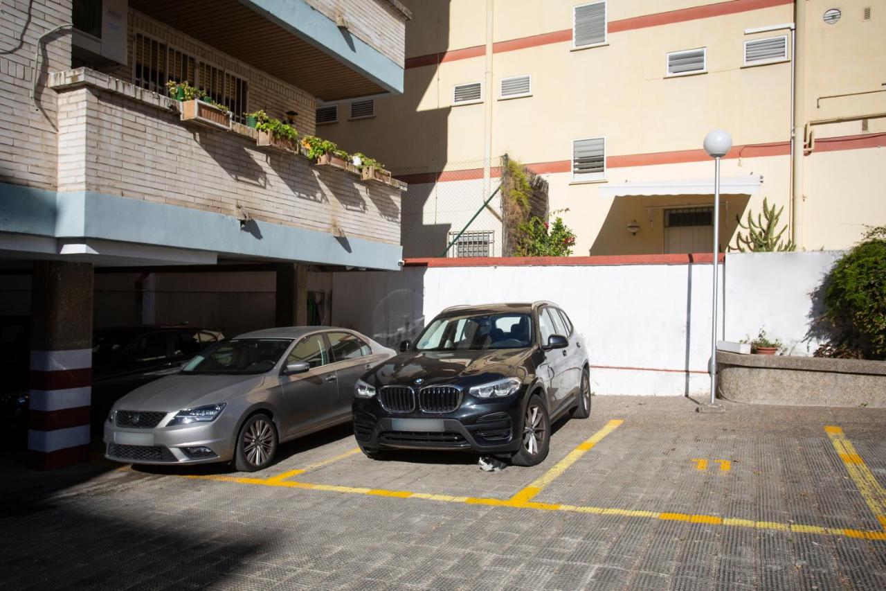 Borbolla Sevilla Urban - Parking Εξωτερικό φωτογραφία