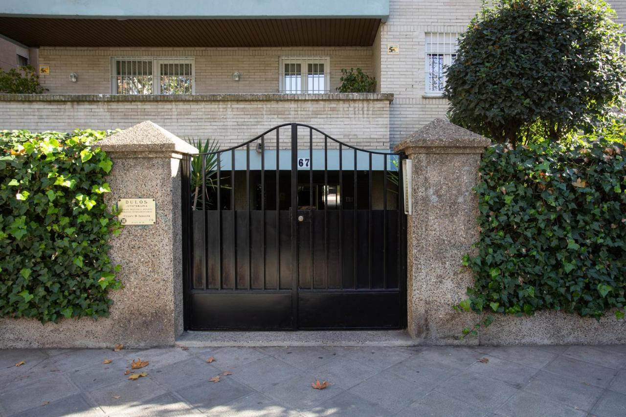 Borbolla Sevilla Urban - Parking Εξωτερικό φωτογραφία